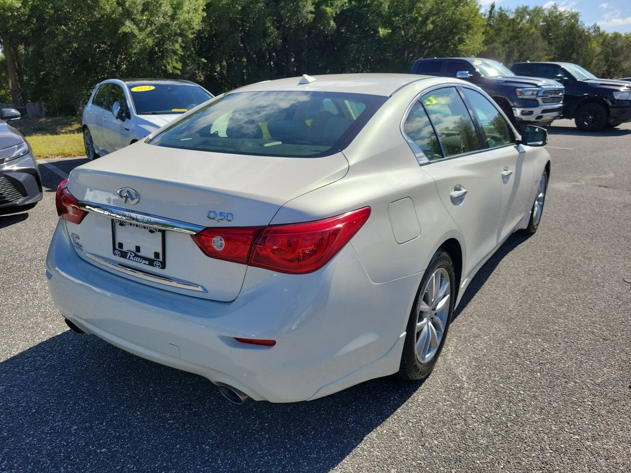 2015 INFINITI Q50 Premium