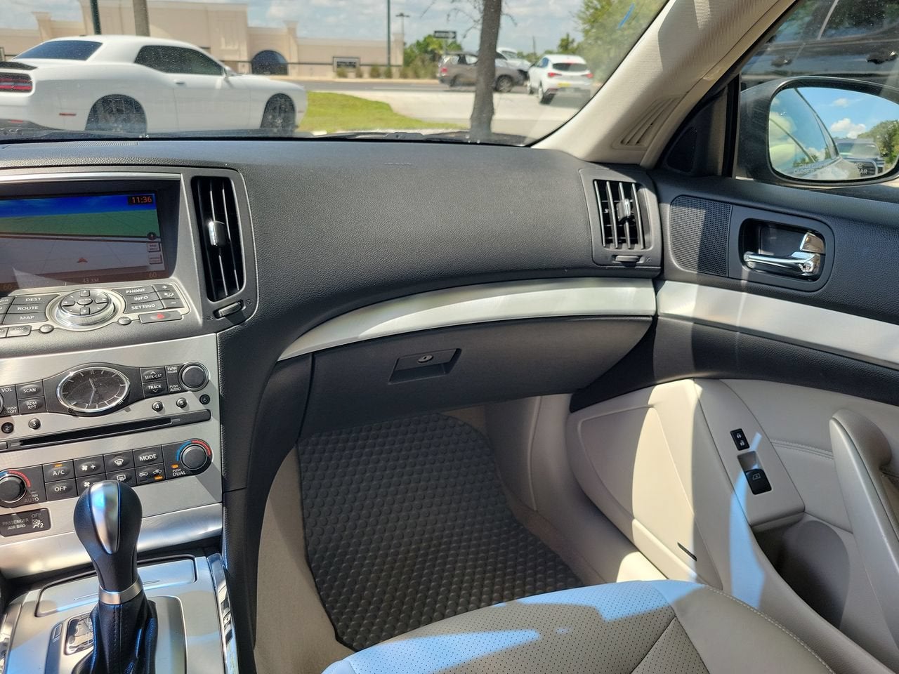 2014 INFINITI Q60 Journey