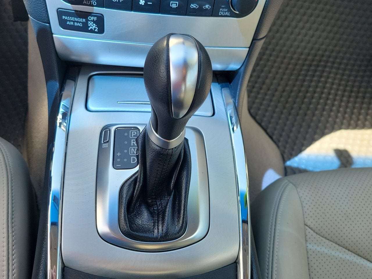 2014 INFINITI Q60 Journey