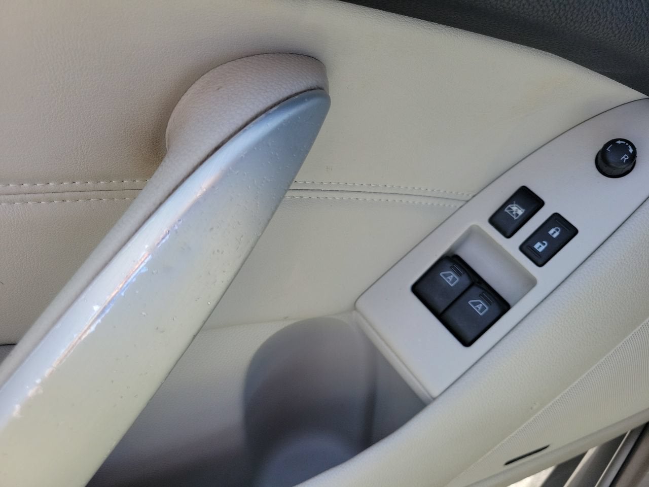 2014 INFINITI Q60 Journey