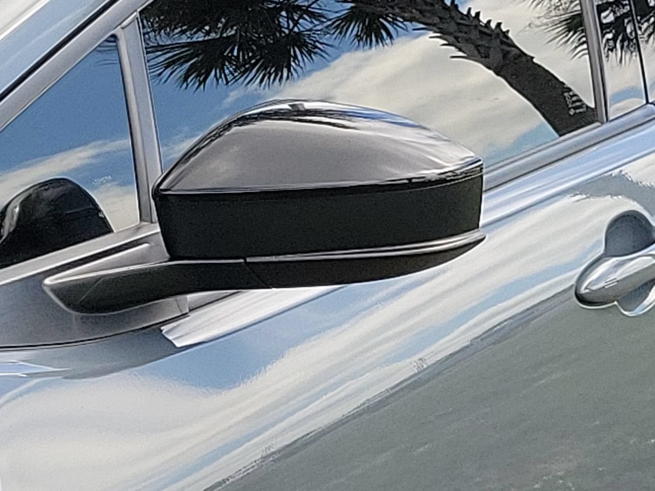 2023 Toyota Prius XLE