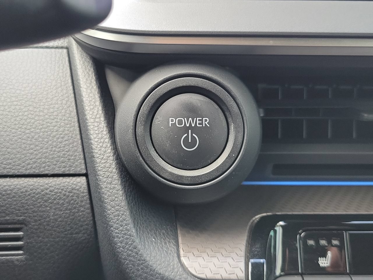2023 Toyota Prius XLE