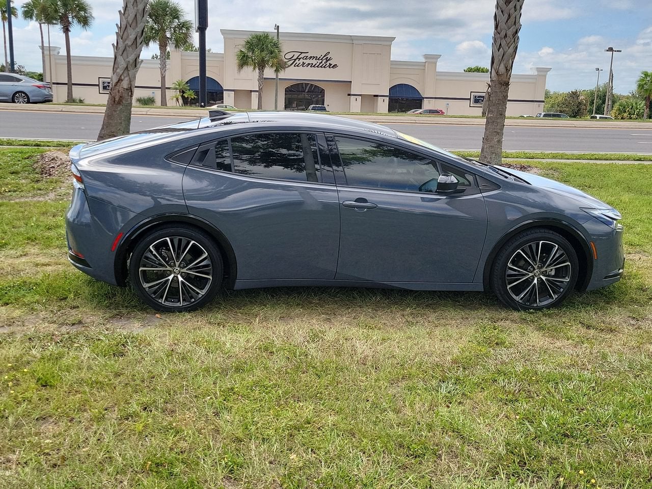 2023 Toyota Prius XLE