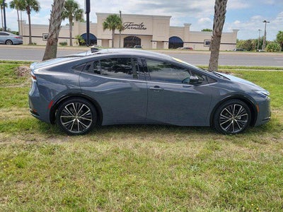 2023 Toyota Prius XLE