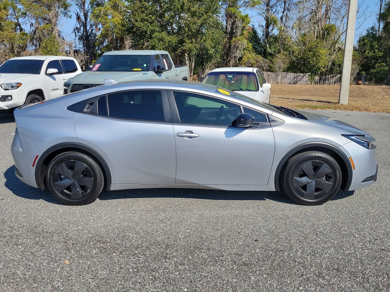 2024 Toyota Prius LE