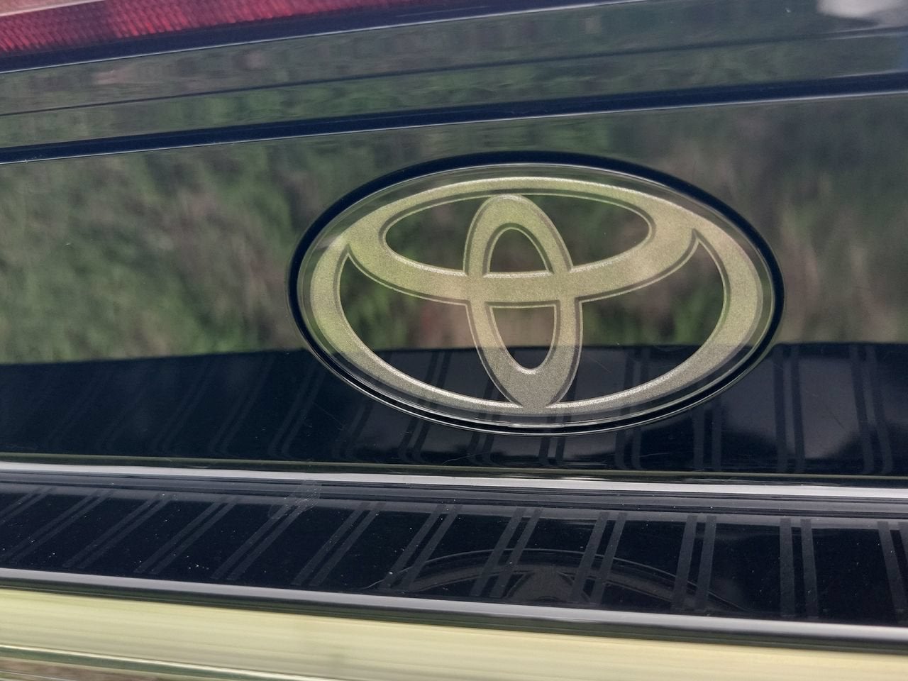 2025 Toyota Prius Plug-In Hybrid XSE