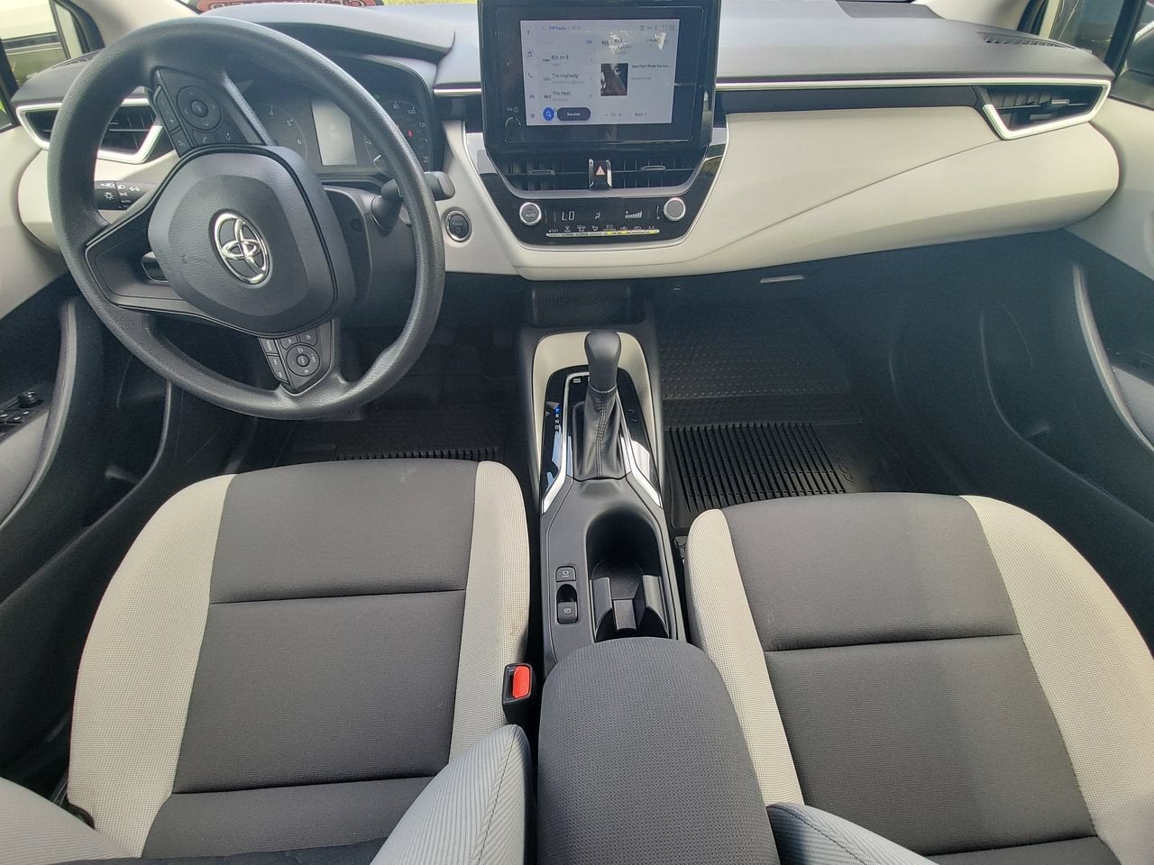 2025 Toyota Corolla Hybrid LE