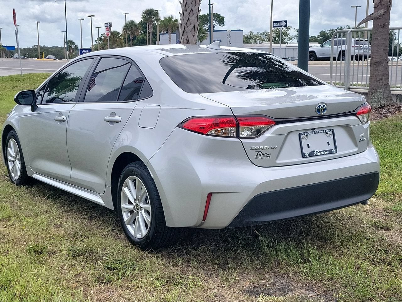2025 Toyota Corolla Hybrid LE
