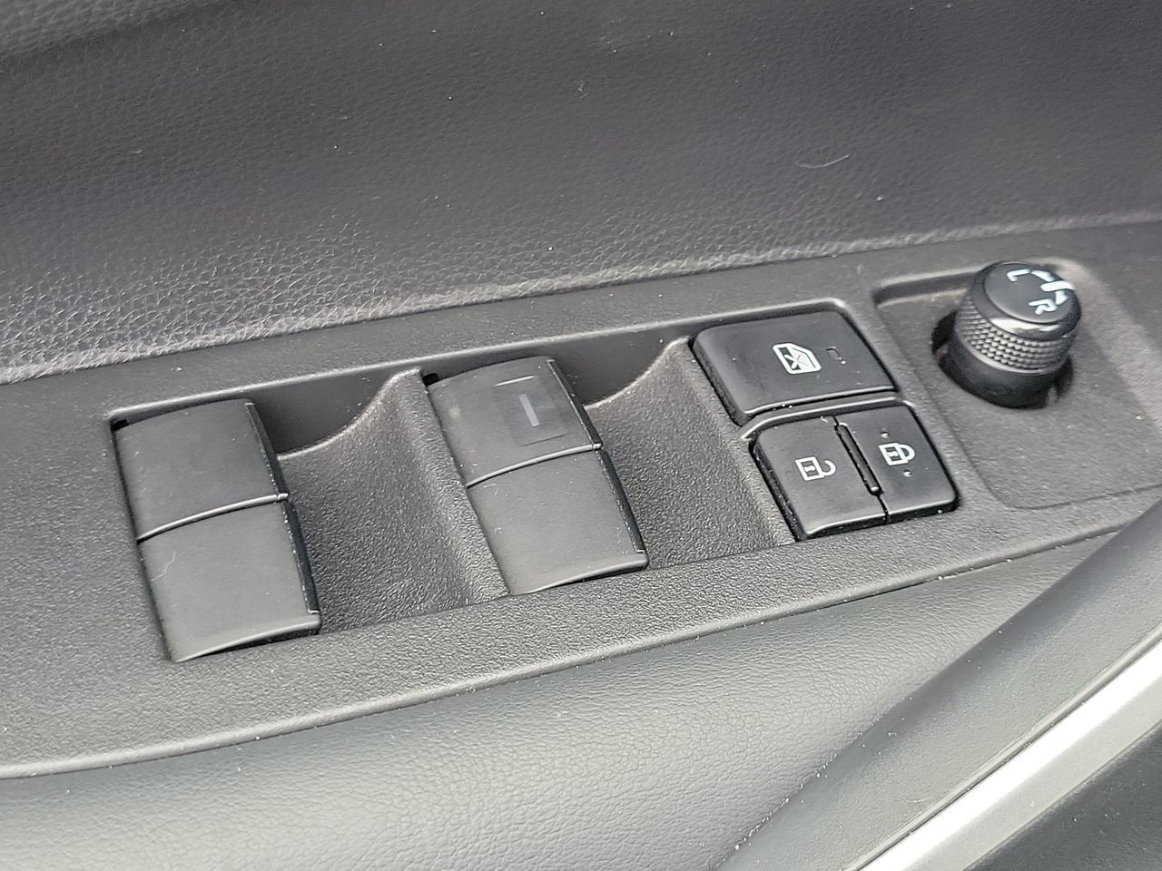 2023 Toyota Corolla Hybrid SE