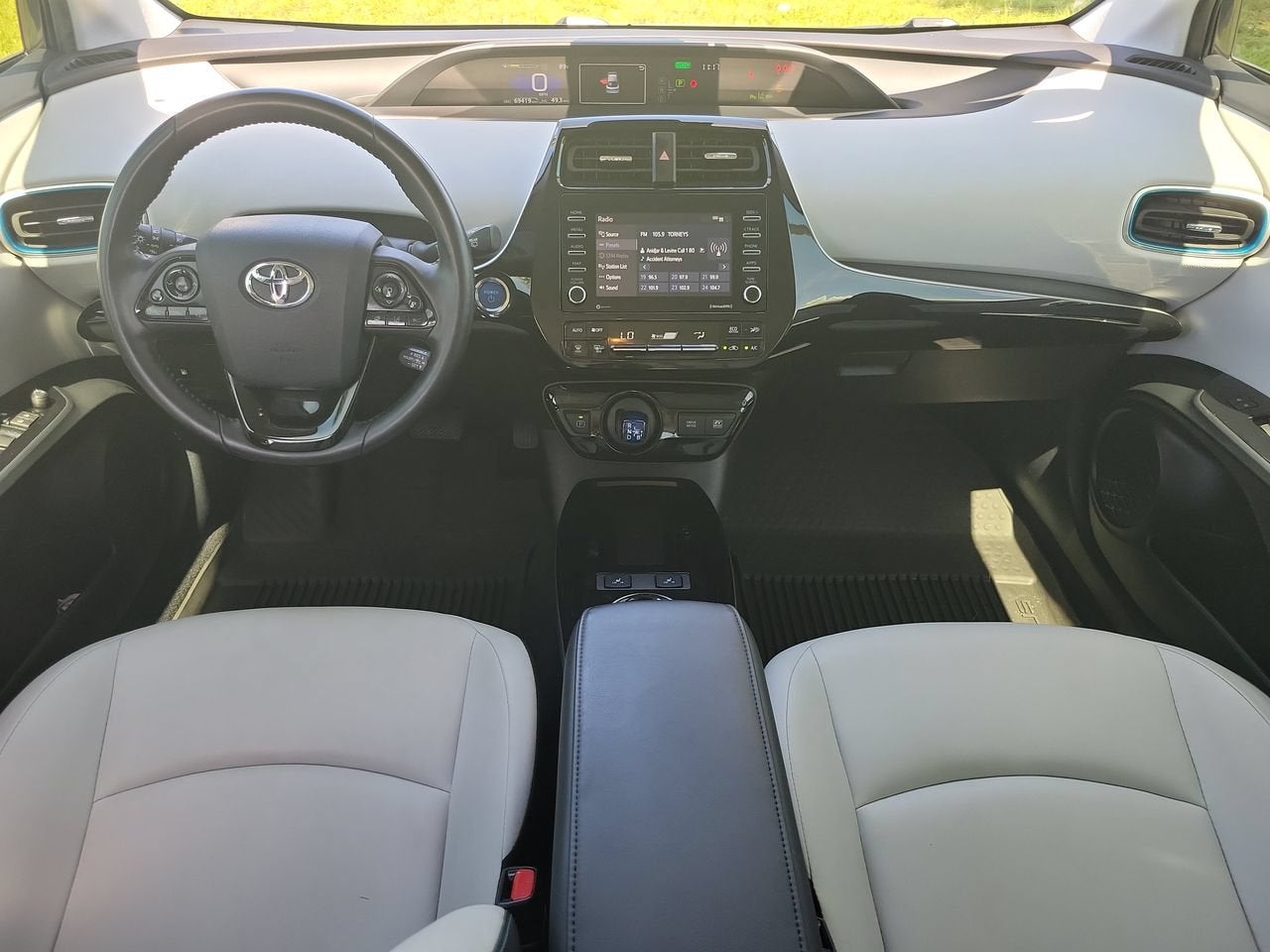 2022 Toyota Prius XLE