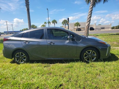 2022 Toyota Prius XLE