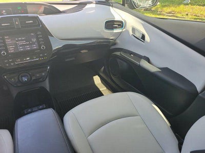 2022 Toyota Prius XLE