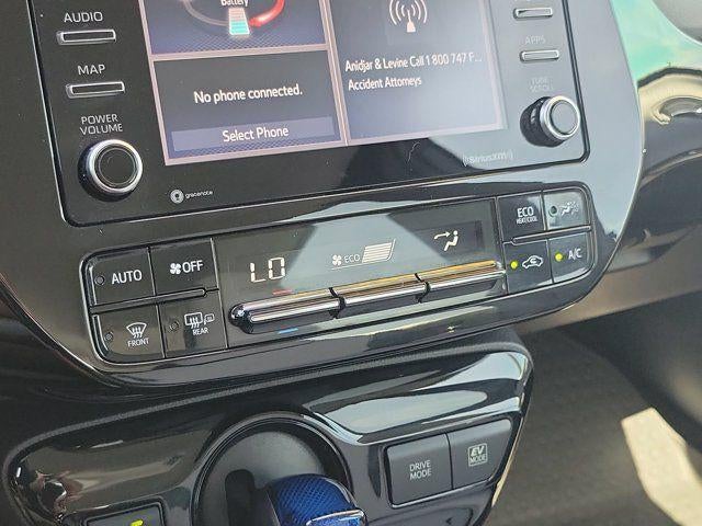 2022 Toyota Prius XLE