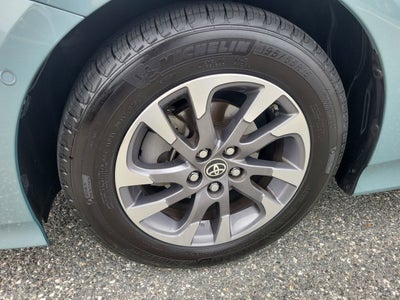 2021 Toyota Prius XLE