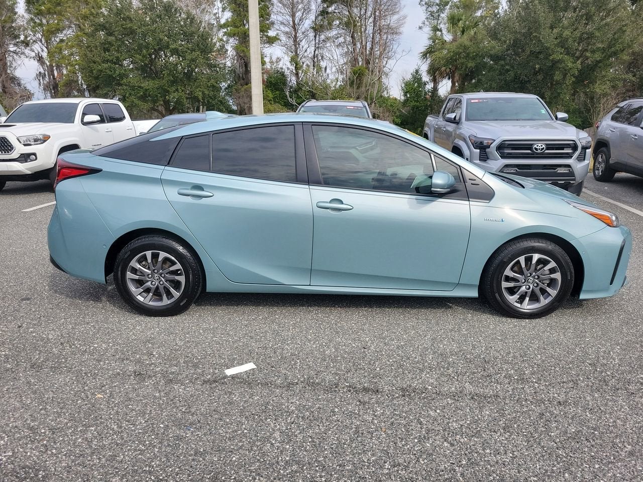 2021 Toyota Prius XLE