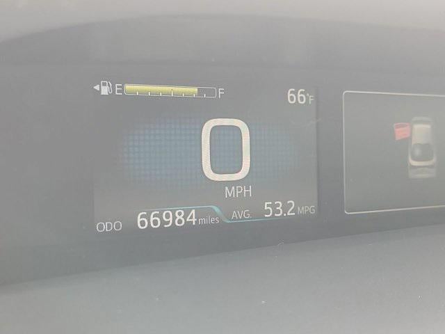 2021 Toyota Prius XLE