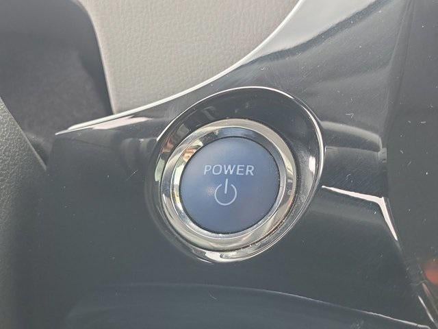 2021 Toyota Prius XLE