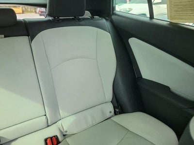 2021 Toyota Prius XLE