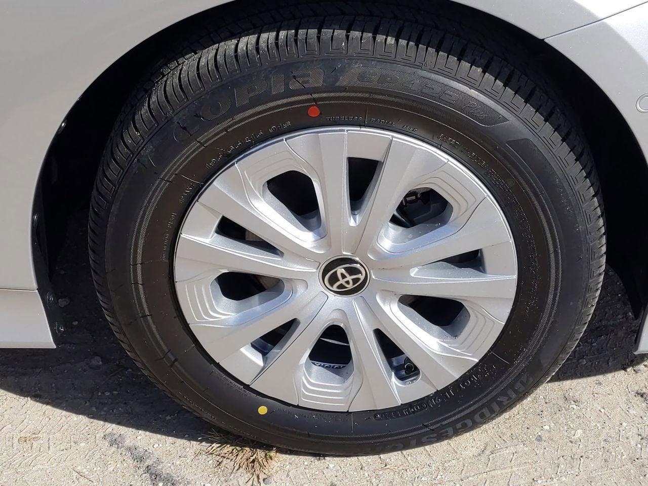 2021 Toyota Prius LE