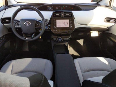 2021 Toyota Prius LE