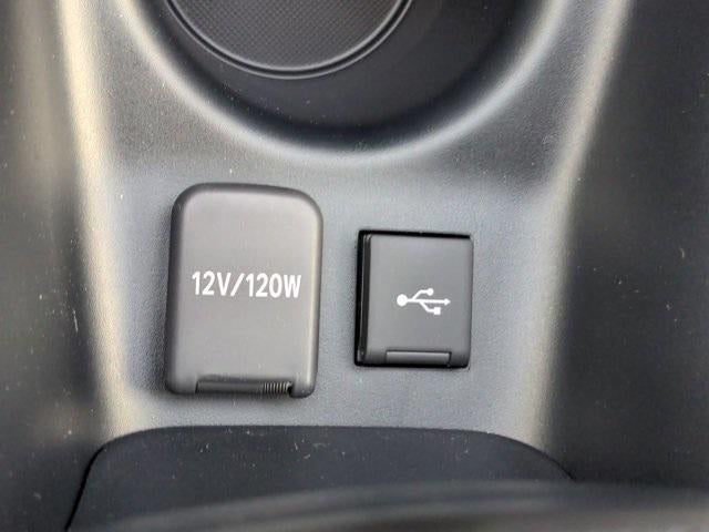 2021 Toyota Prius LE