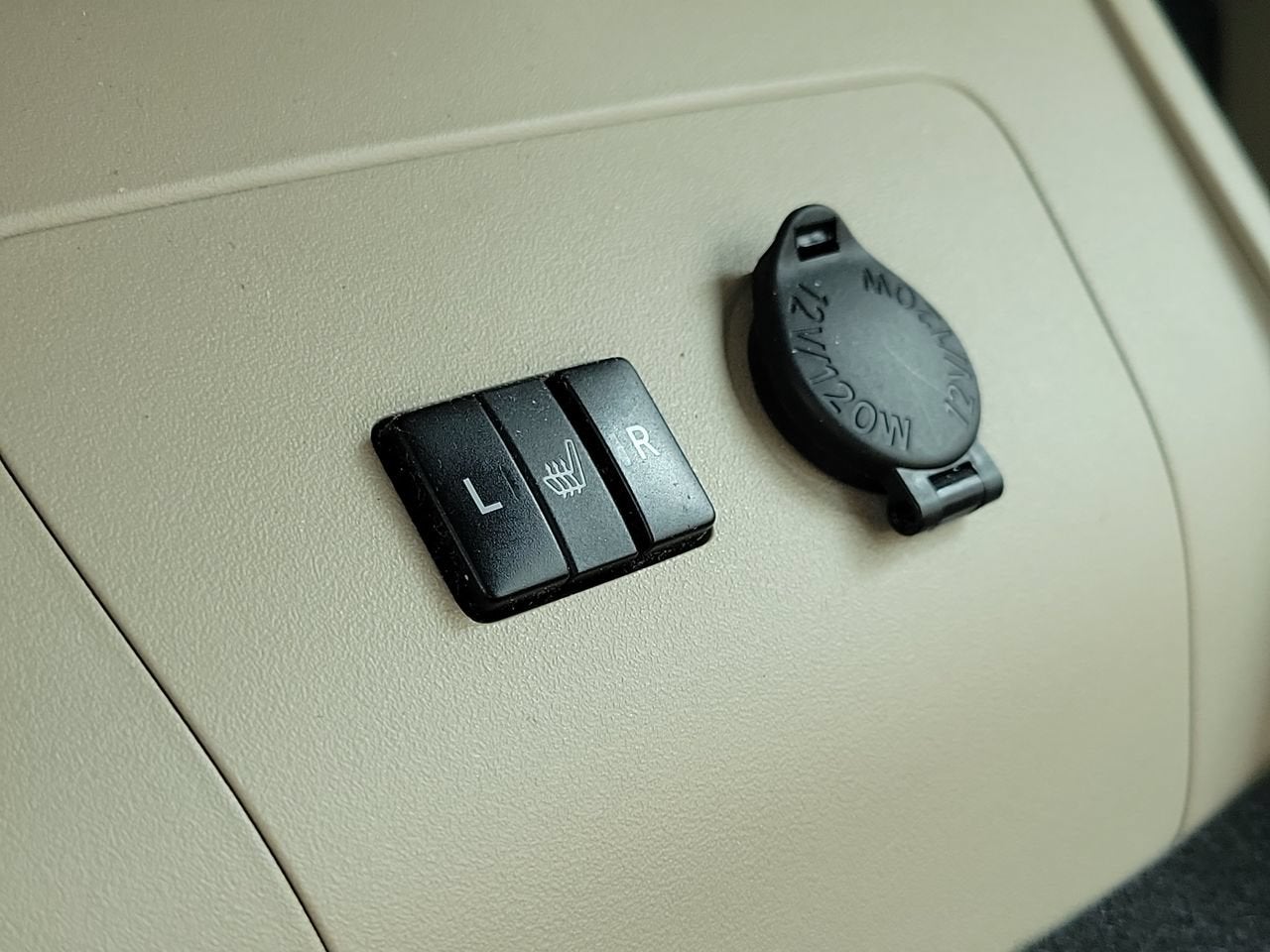 2015 Toyota Prius Four