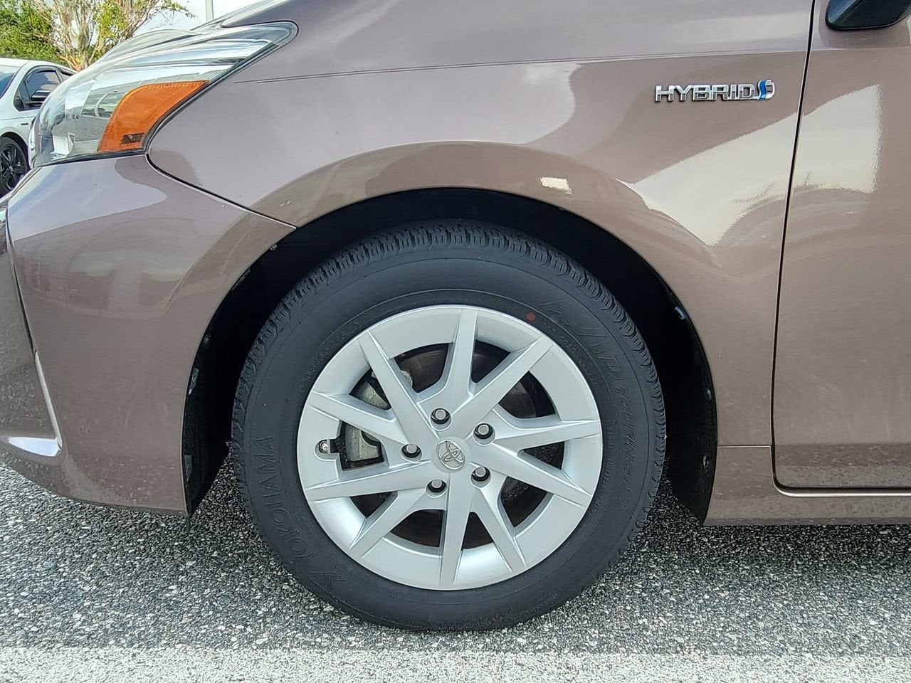 2015 Toyota Prius v Three