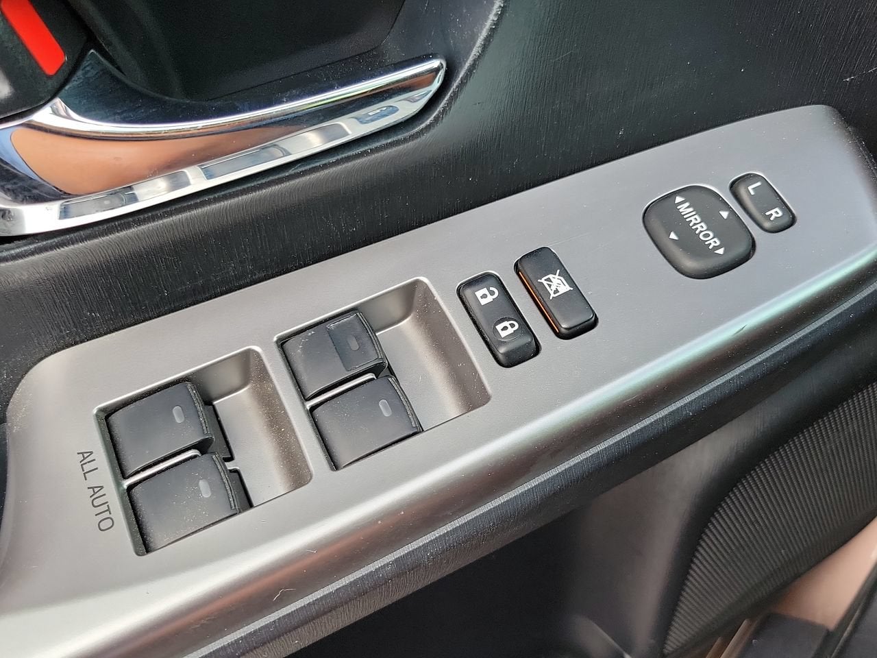 2015 Toyota Prius v Three