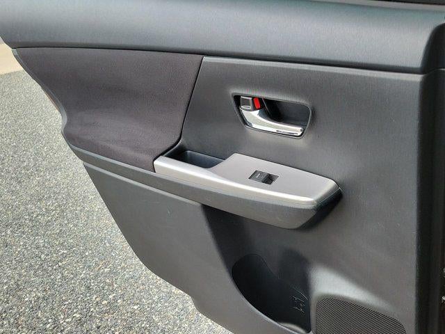 2015 Toyota Prius v Three