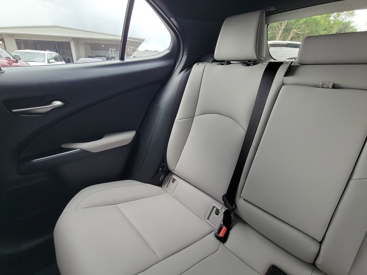 2025 Lexus UX 300h