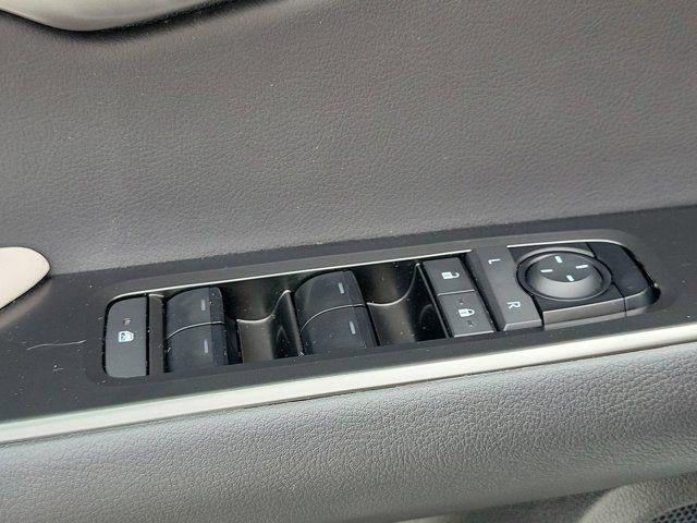 2025 Lexus UX 300h