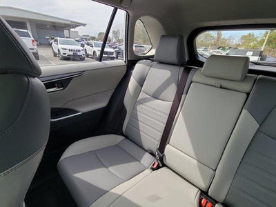 2022 Toyota RAV4 Hybrid XLE Premium