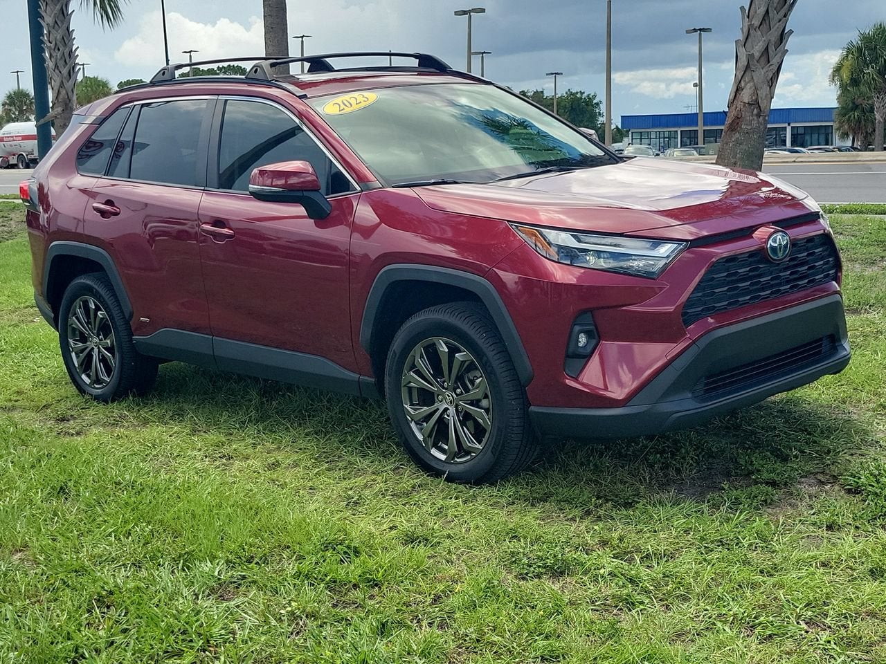 2023 Toyota RAV4 Hybrid XLE Premium