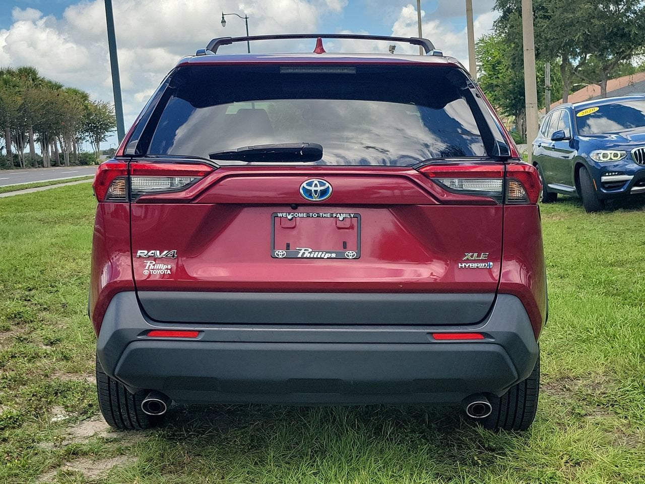 2023 Toyota RAV4 Hybrid XLE Premium