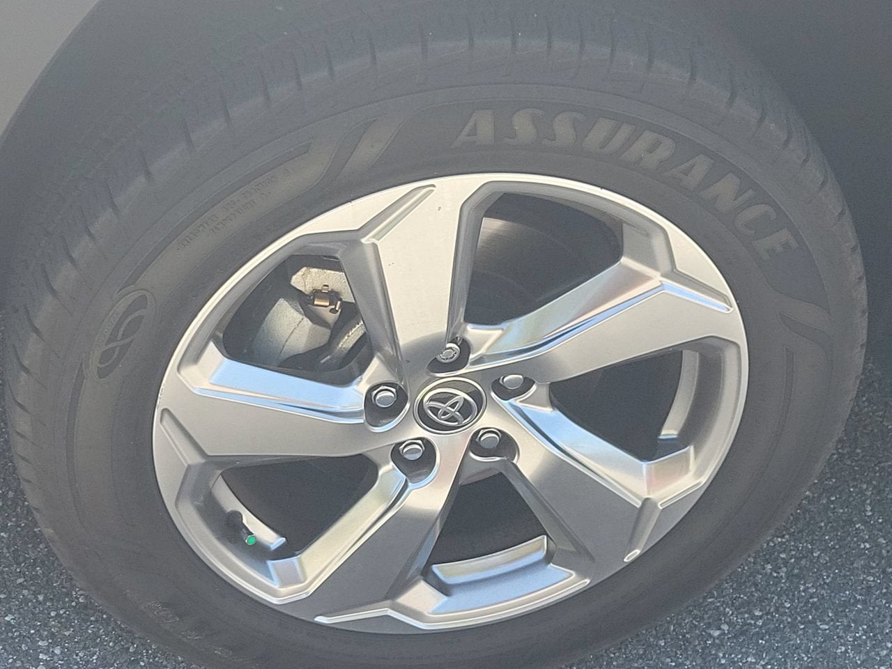 2021 Toyota RAV4 Hybrid XLE Premium