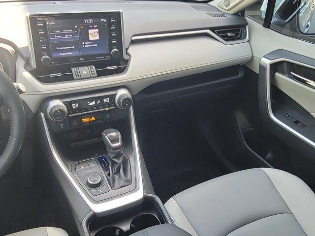 2021 Toyota RAV4 Hybrid XLE Premium