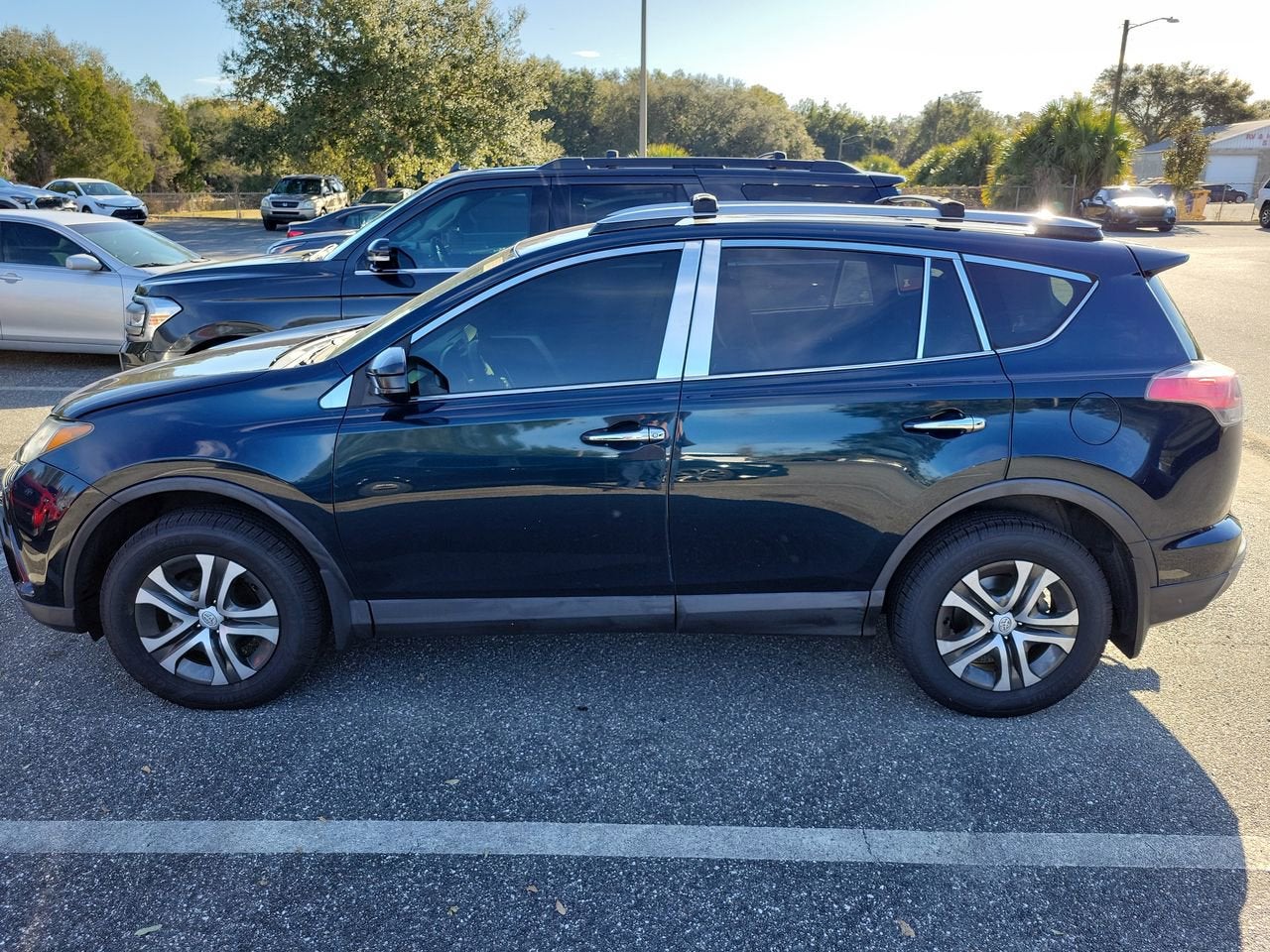 2018 Toyota RAV4 LE