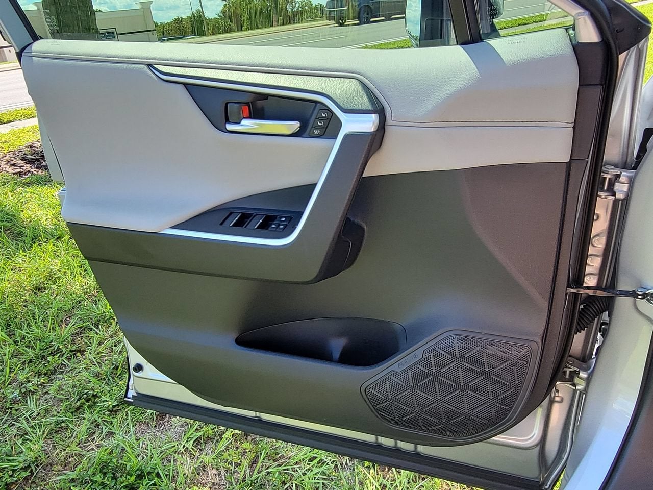 2025 Toyota RAV4 Hybrid Limited