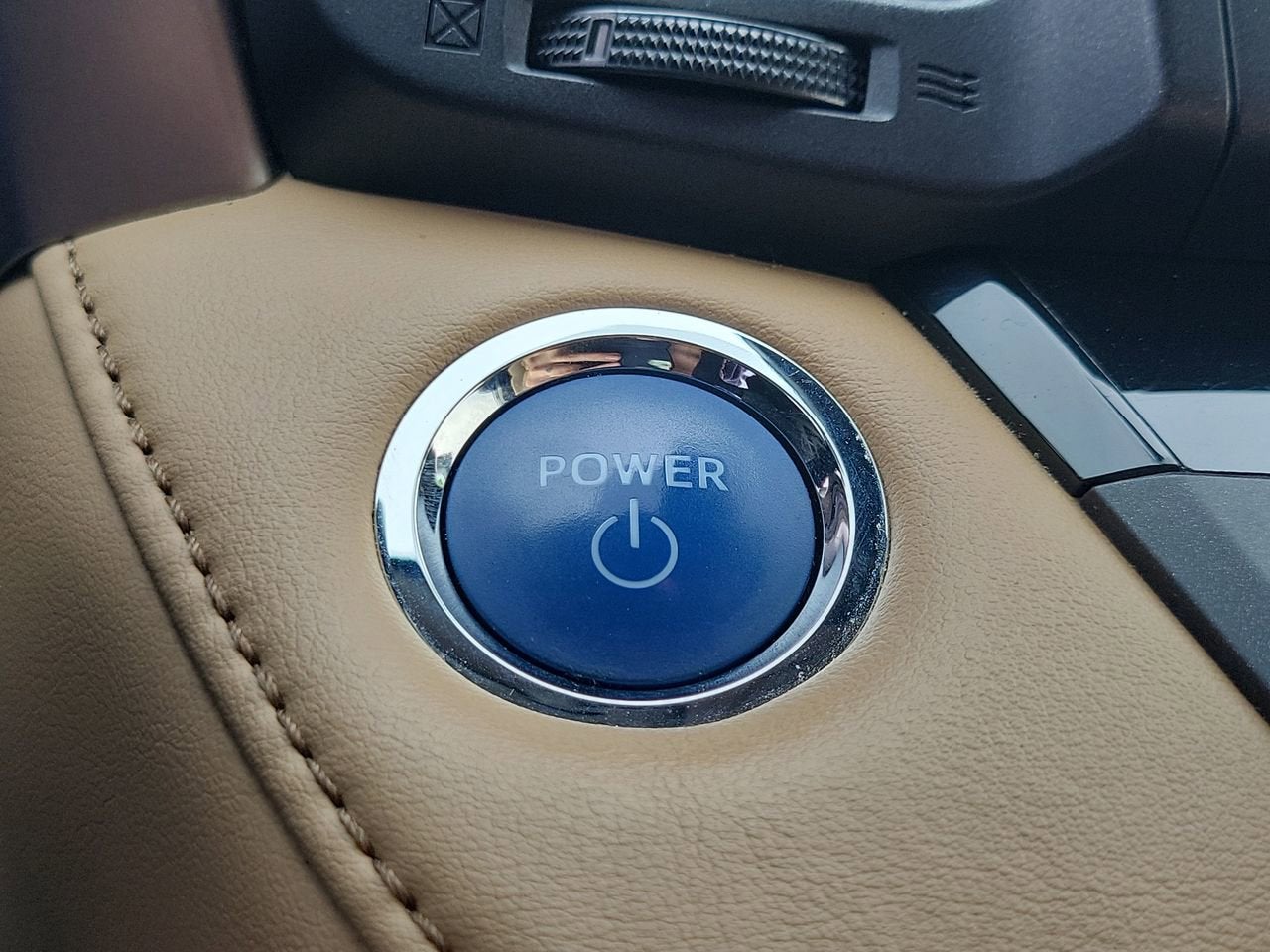 2017 Toyota RAV4 Hybrid Limited