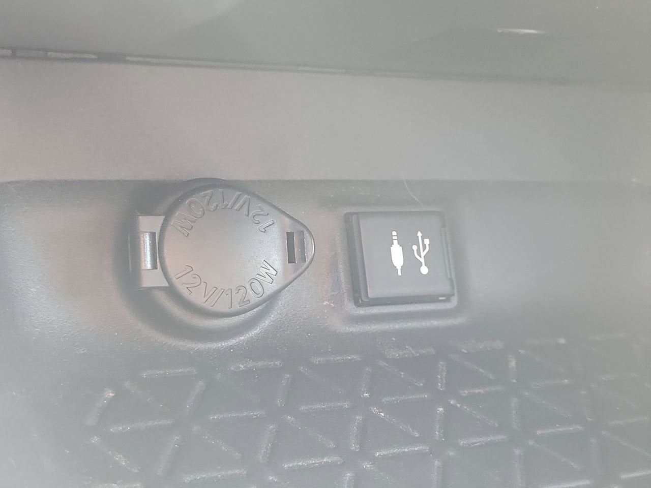 2019 Toyota RAV4 Hybrid LE