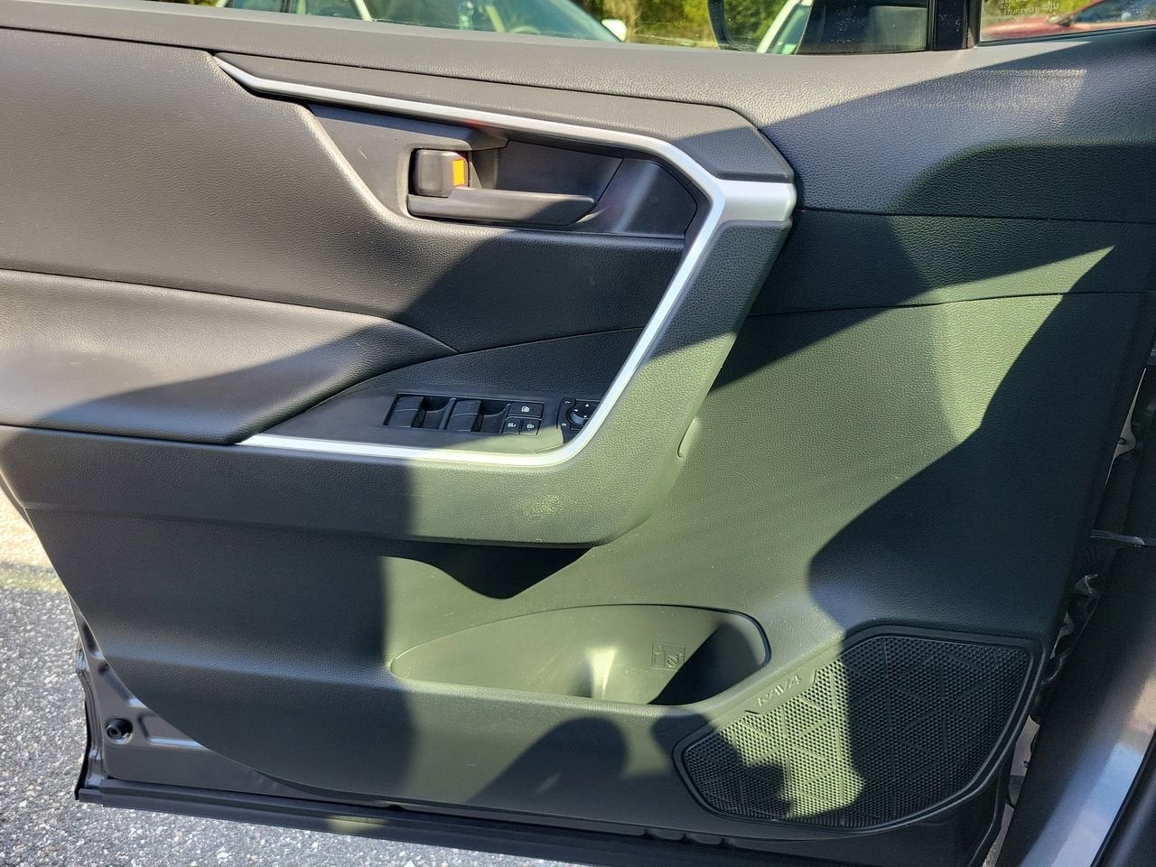 2019 Toyota RAV4 Hybrid LE