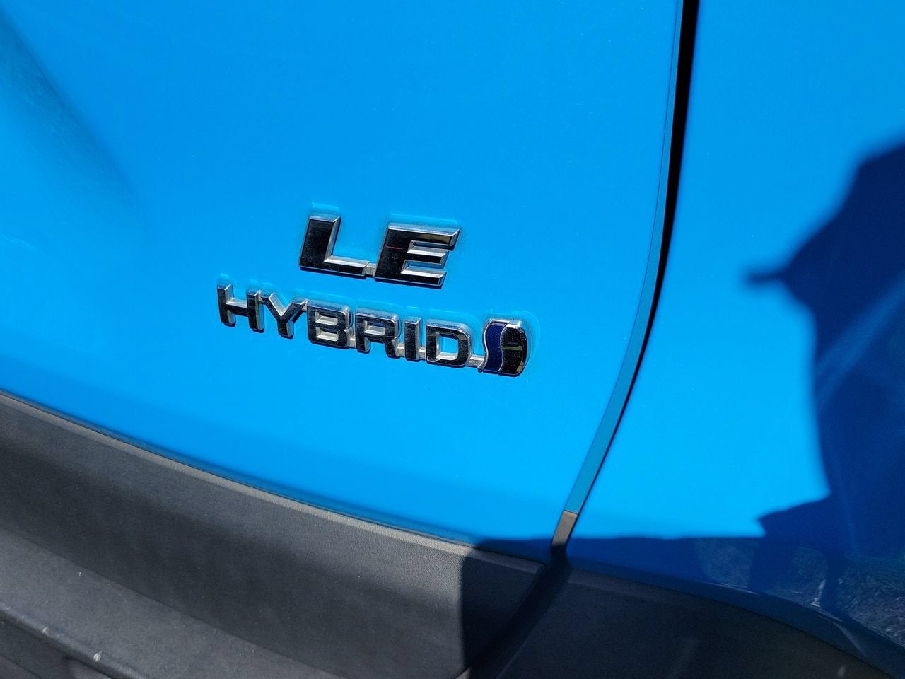 2020 Toyota RAV4 Hybrid LE