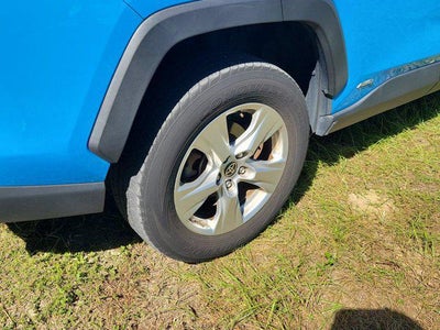 2020 Toyota RAV4 Hybrid LE