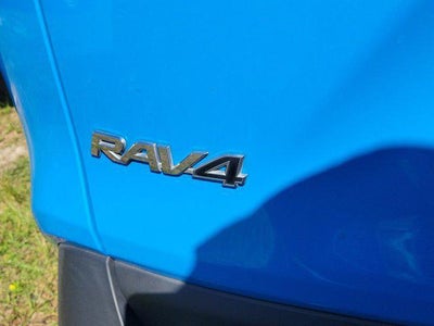 2020 Toyota RAV4 Hybrid LE