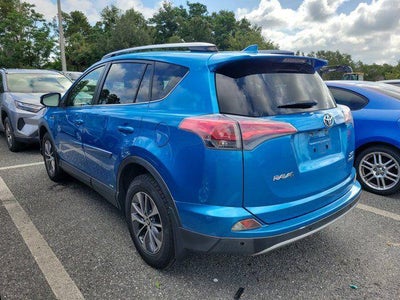2017 Toyota RAV4 Hybrid XLE