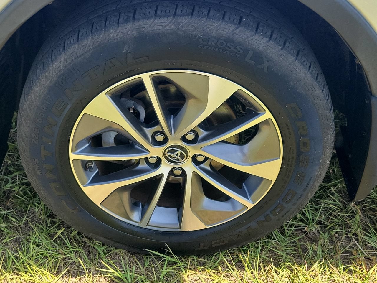 2016 Toyota RAV4 Hybrid XLE