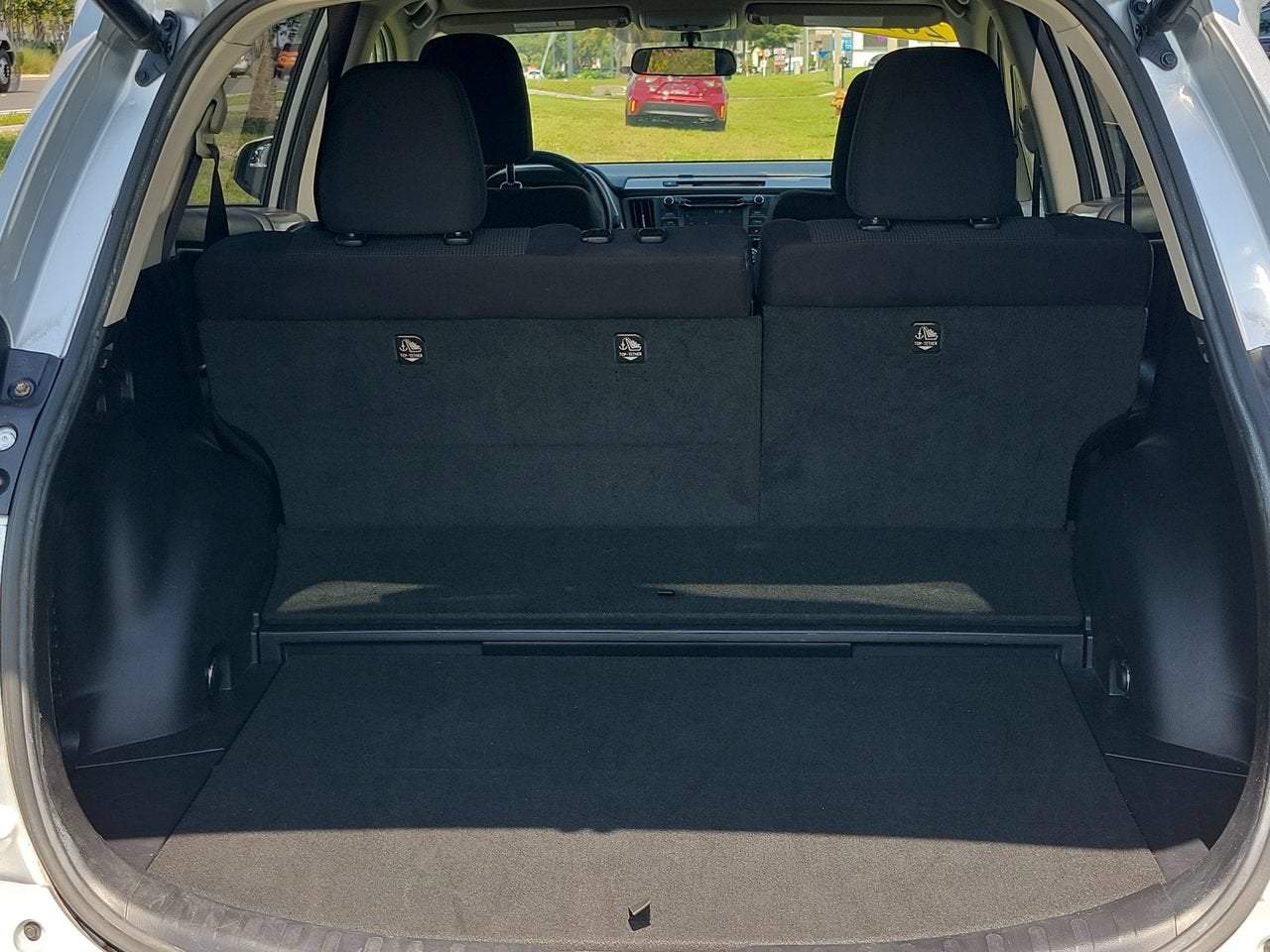 2016 Toyota RAV4 Hybrid XLE