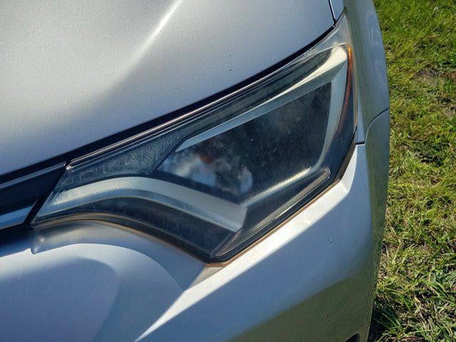 2016 Toyota RAV4 Hybrid XLE