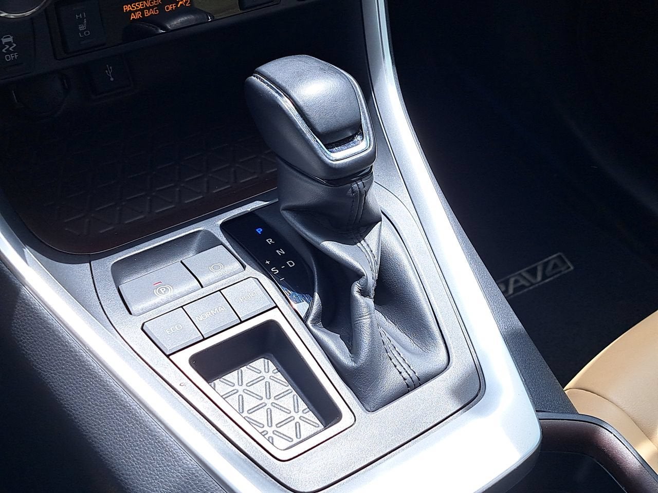 2020 Toyota RAV4 Limited