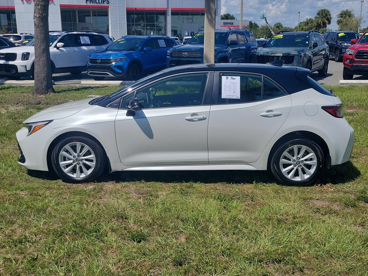 2023 Toyota Corolla Hatchback SE